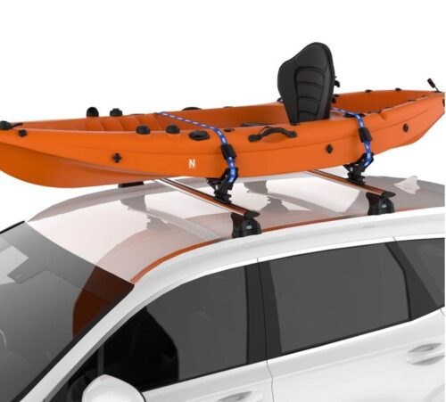 Portakayak Cruz Rafter instalado en barras de techo con kayak