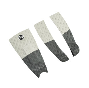 set de antideslizantes para tablas de surf o paddle surf en color gris oscuro y gris claro en fondo blanco