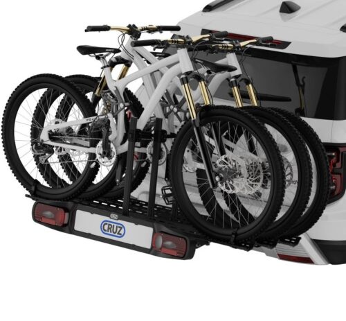 Portabicis de bola Cruz Stema 3 con bicis cargadas e instalado en coche