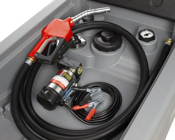 deposito-diesel-manguera-surtidor-kroftools-3293-2 Detalle de todo lo que incluye surtidor de diésel Kroftools 3293